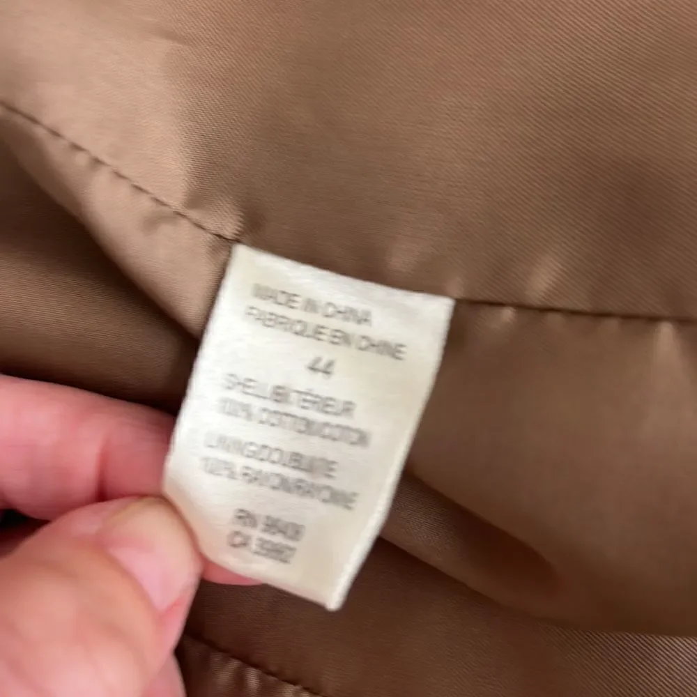 Theory Men’s Velvet Blazer. EUC. Size 44R